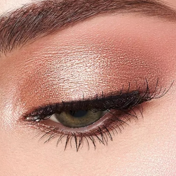 Too Faced Born This Way The Natural Nudes - Picture 5 of 5